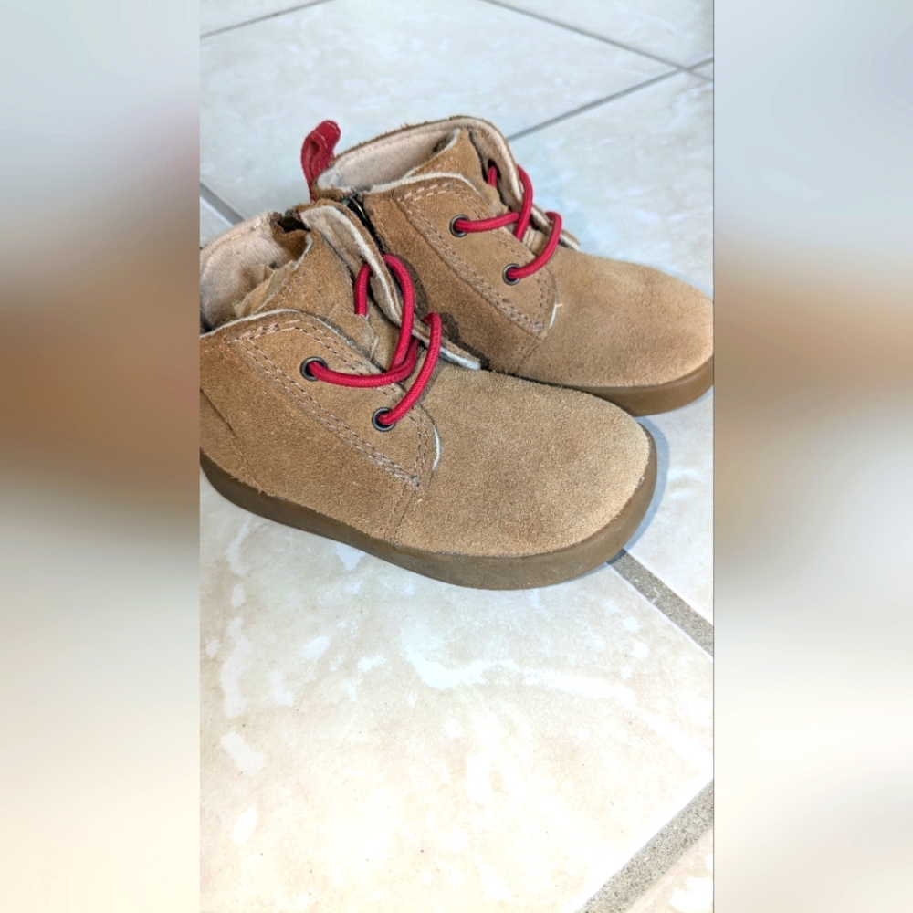 UGG Booties Sz 4/5